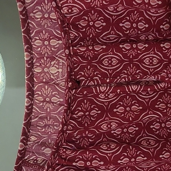 Burgundy floral top with lace - Picture 4 of 7